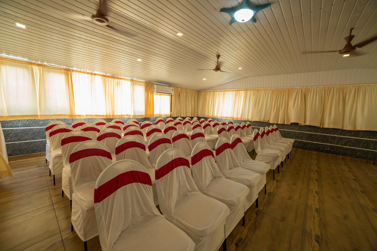 South Gate Residency Hotel Kochi Bagian luar foto