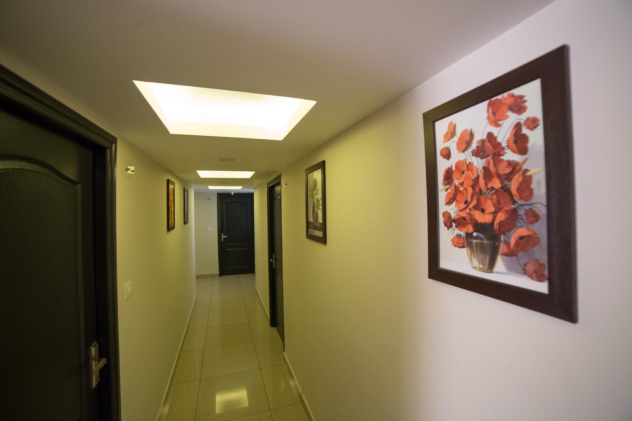 South Gate Residency Hotel Kochi Bagian luar foto
