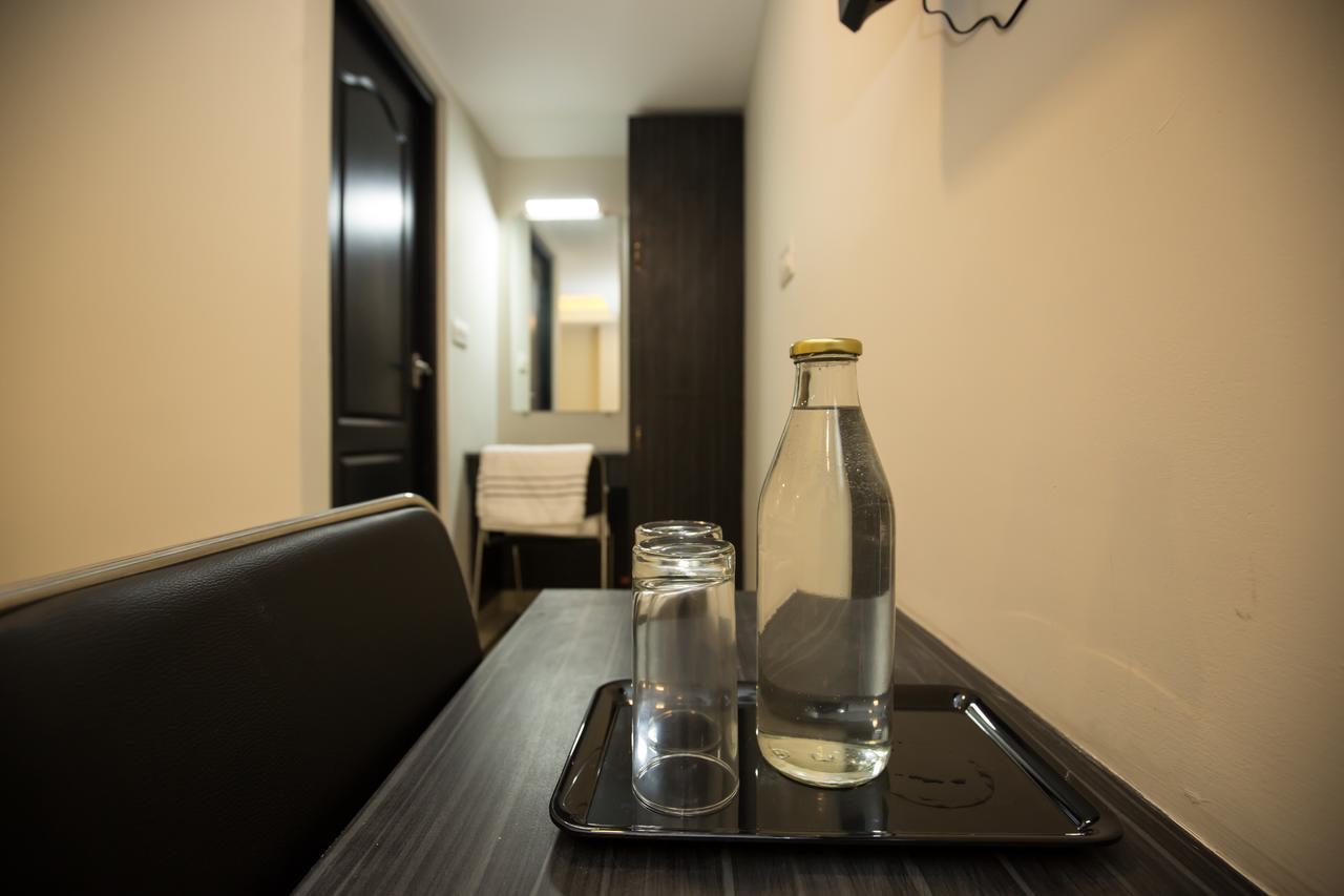 South Gate Residency Hotel Kochi Bagian luar foto