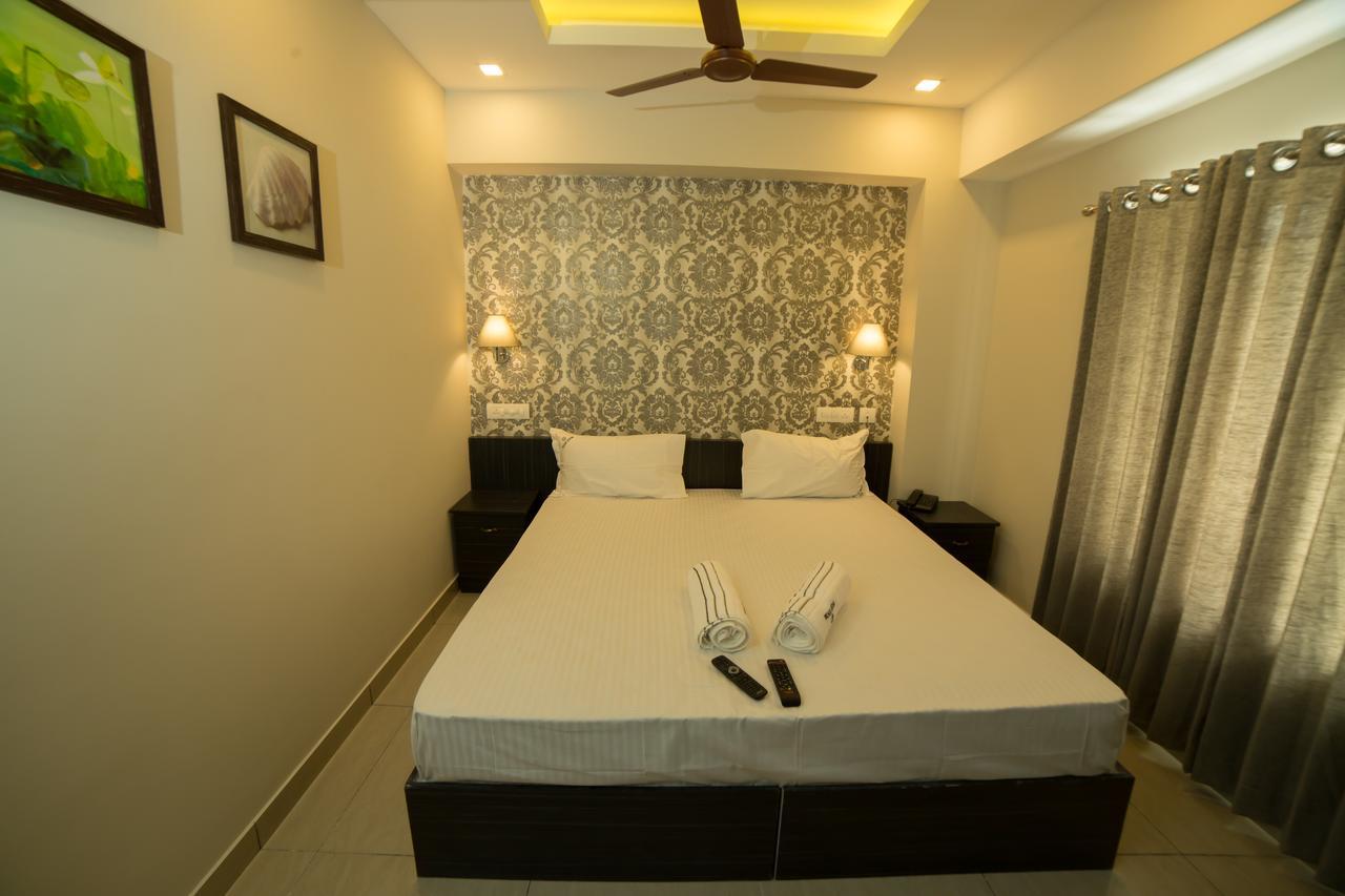 South Gate Residency Hotel Kochi Bagian luar foto