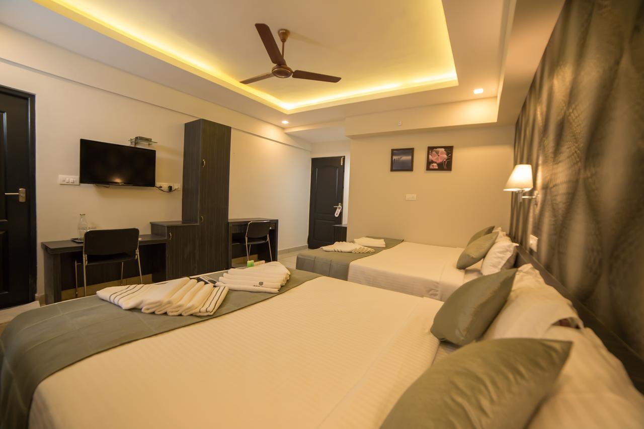 South Gate Residency Hotel Kochi Bagian luar foto